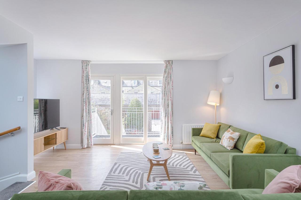 3 Bedroom Jesus Green Townhouse With Parking CBG Buitenkant foto